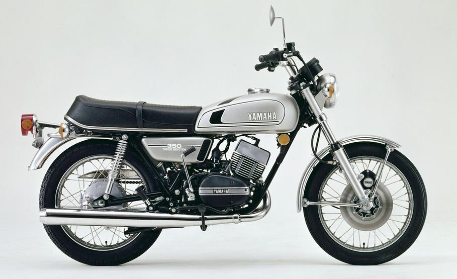 yamaha-rd350-side-view