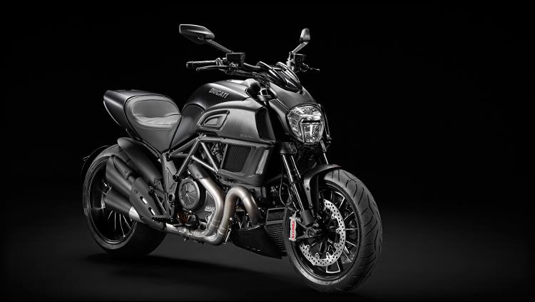 2018 Ducati Diavel STD Price Specs Top Speed Mileage In India