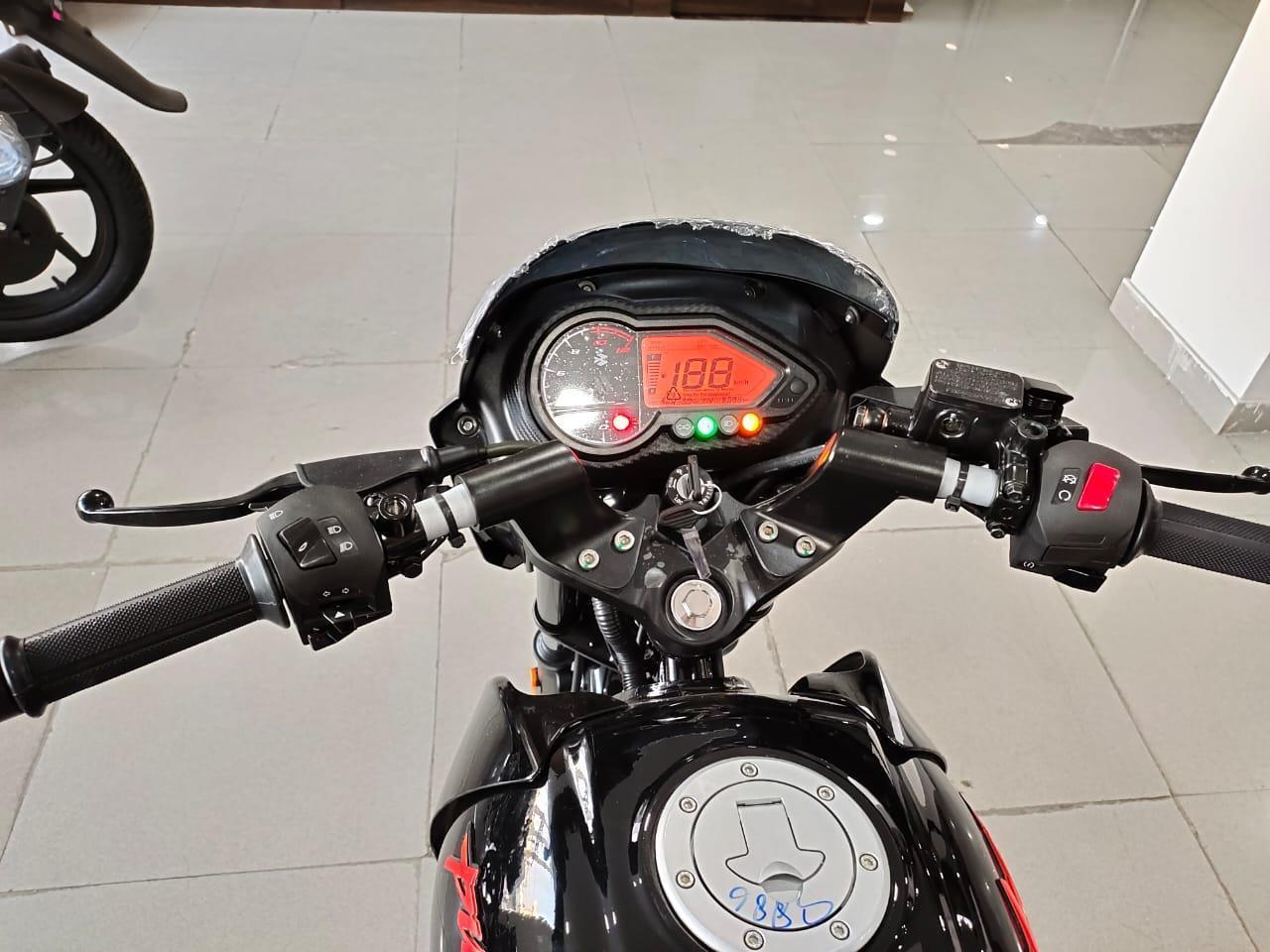 Bajaj Pulsar Carbon Fibre Split Seat Price Specs Top Speed