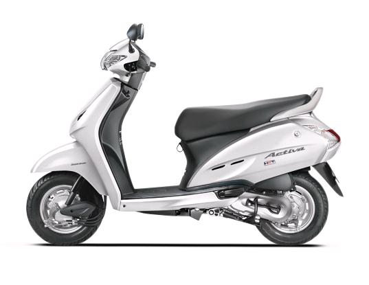 Pearl sunbeam white honda activa #6