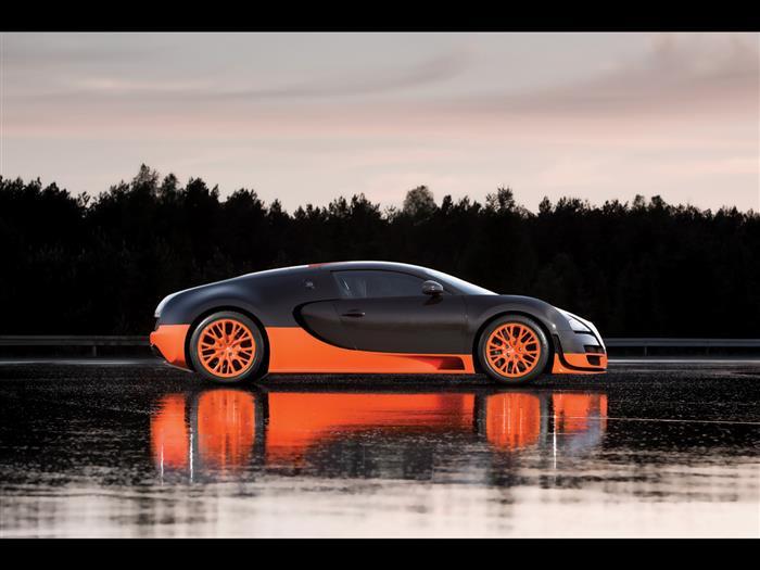 Bugatti Veyron Super Sport Price, Specs, Review, Pics & Mileage in India