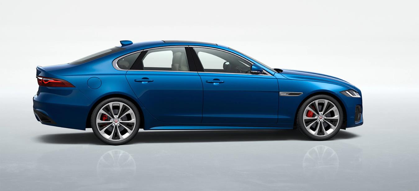 Compare Jaguar XF Pure (Diesel) vs Jaguar XF Prestige (Diesel) vs ...