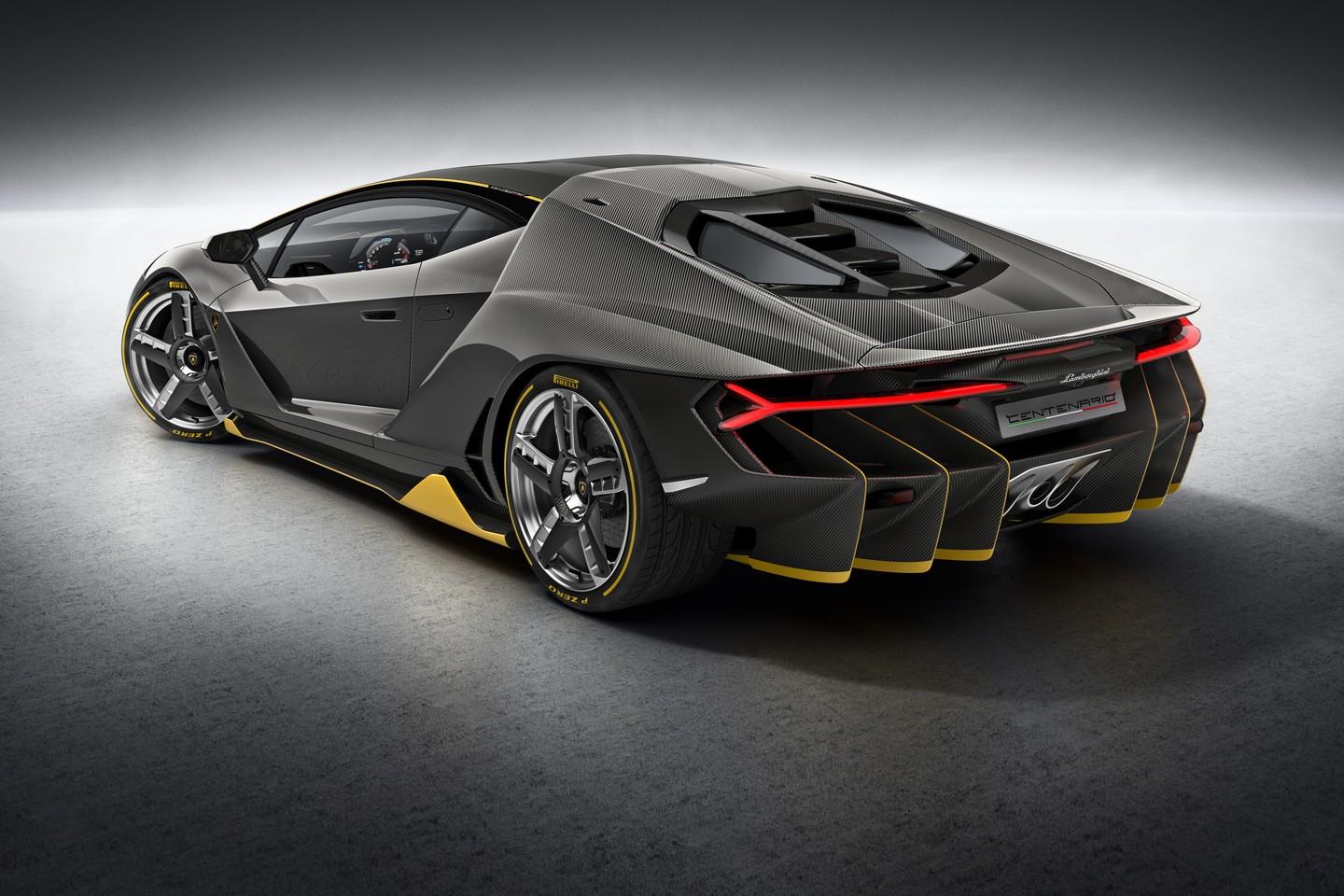 Lamborghini Centenario Price Specs Review Pics And Mileage In India