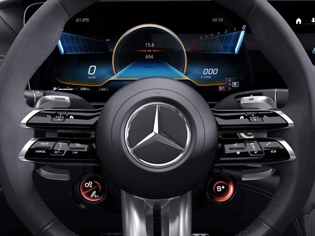 Compare Mercedes AMG GT R vs Mercedes AMG GT Roadster vs Mercedes AMG ...