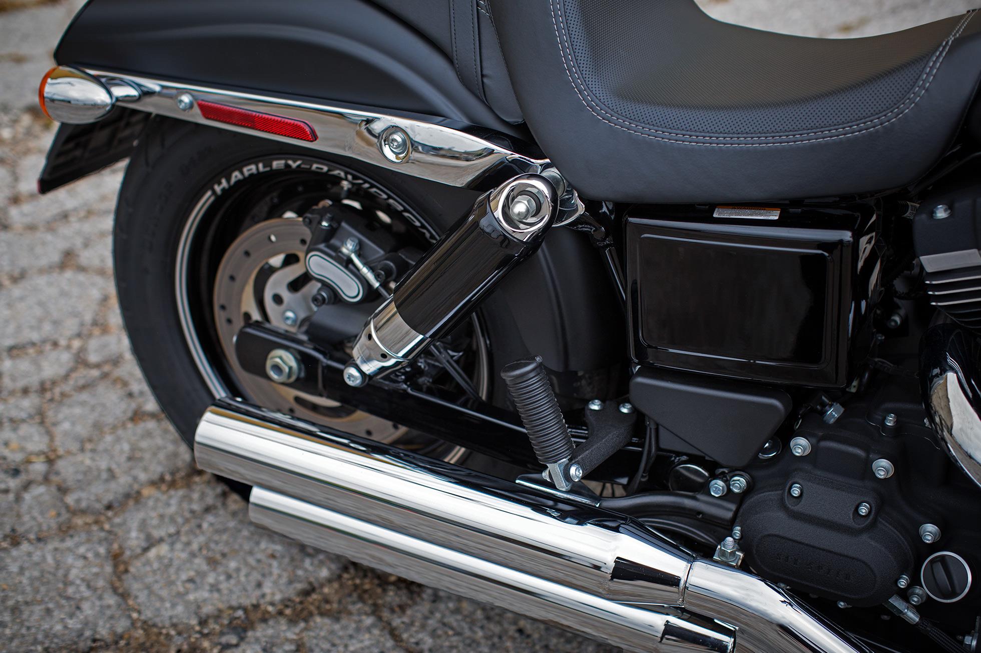 Harley Davidson Fat Bob Price Specs Images Mileage Colors