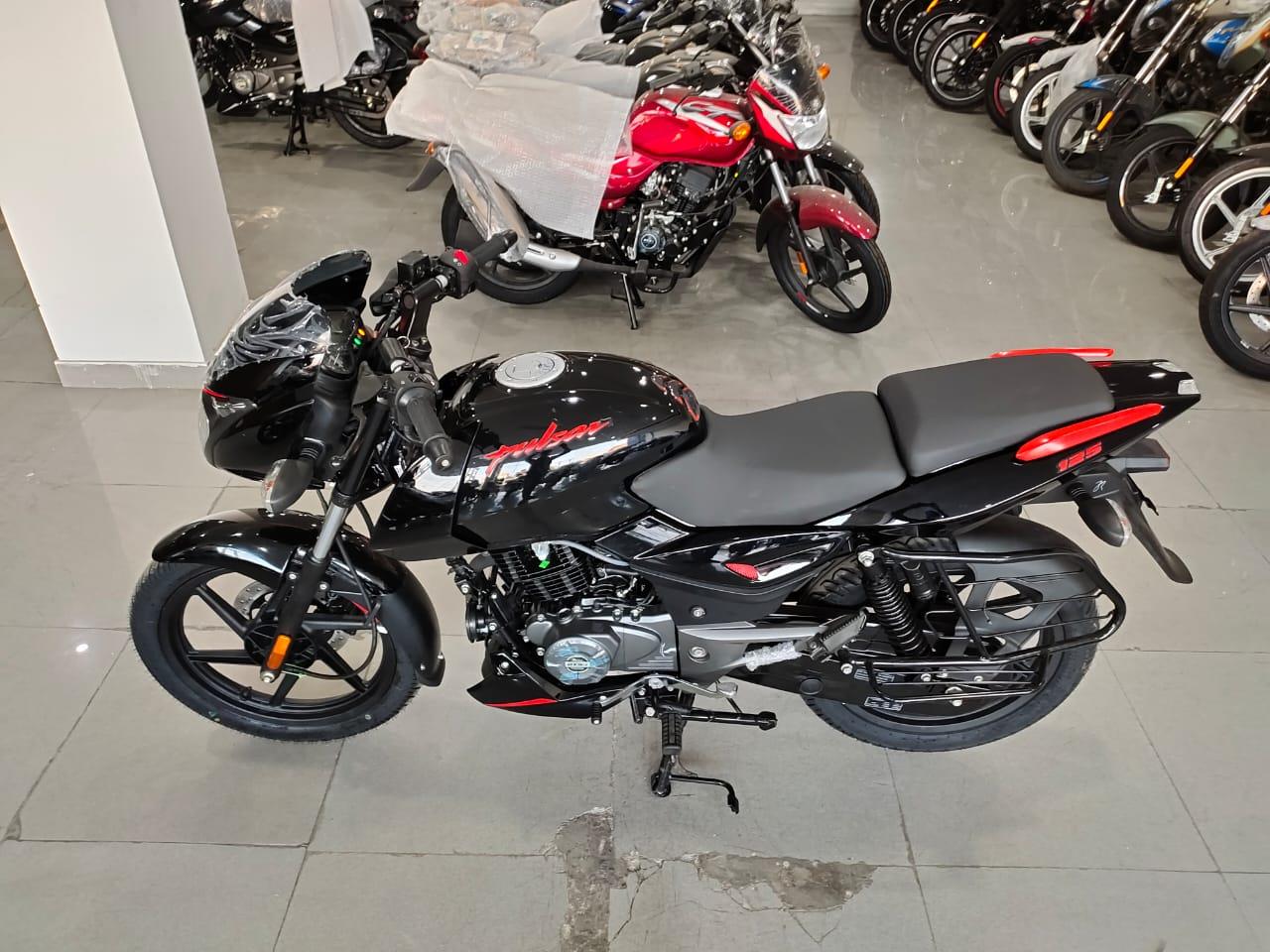 bajaj pulsar 125 on road price 2020