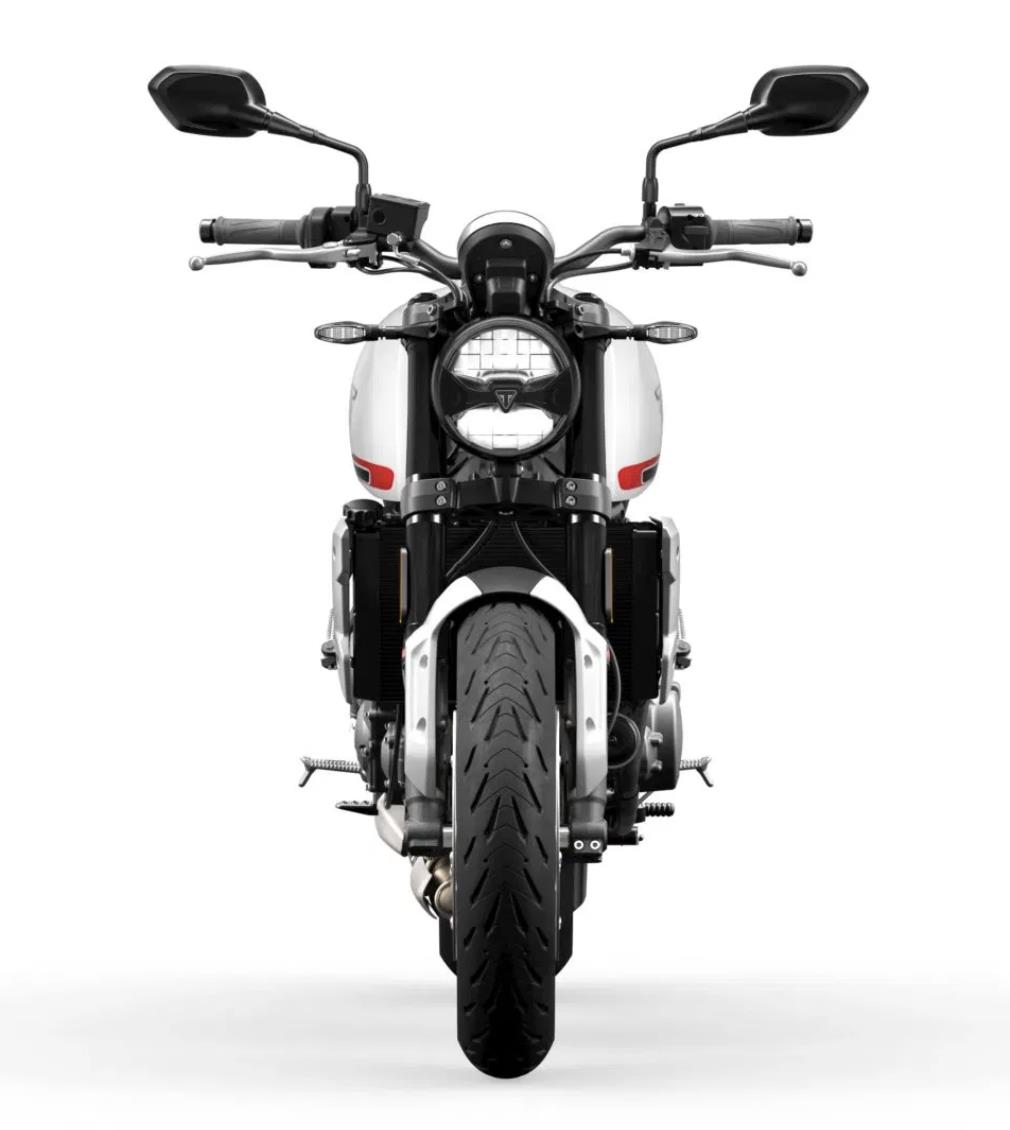 Triumph Trident Price, Specs, Review, Pics & Mileage in India