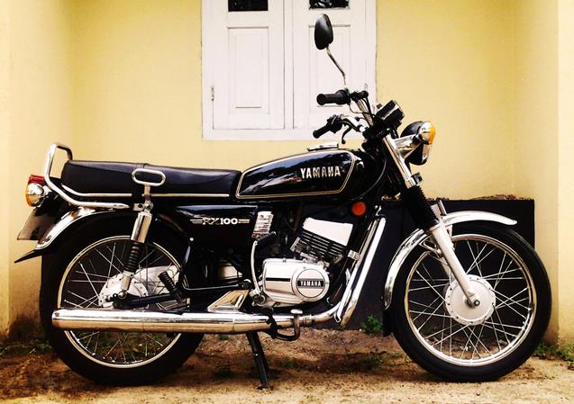 Yamaha Rx 100 Price Specs Top Speed Mileage In India