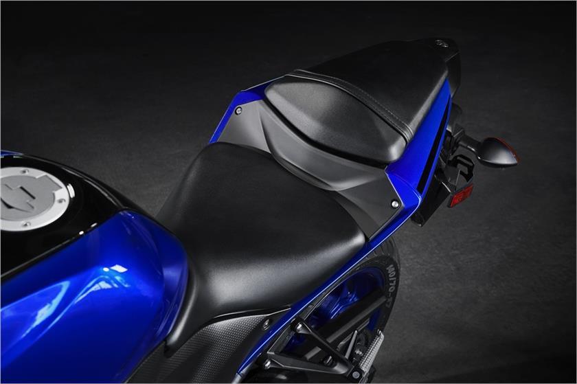Yamaha YZFR3 (Old Model) Price, Specs, Top Speed & Mileage
