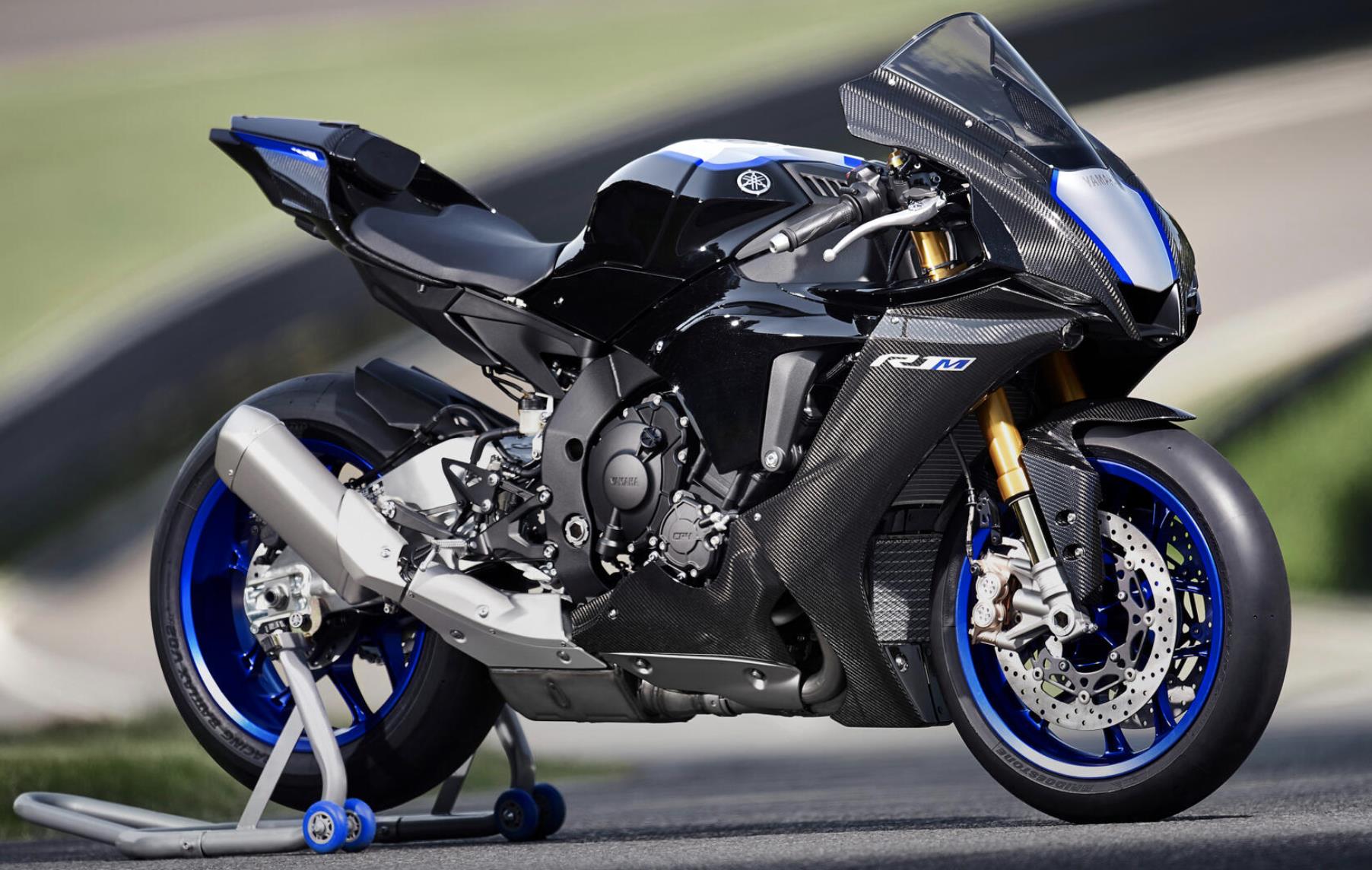 Yamaha YZF-R1M Specifications and Expected Price in India