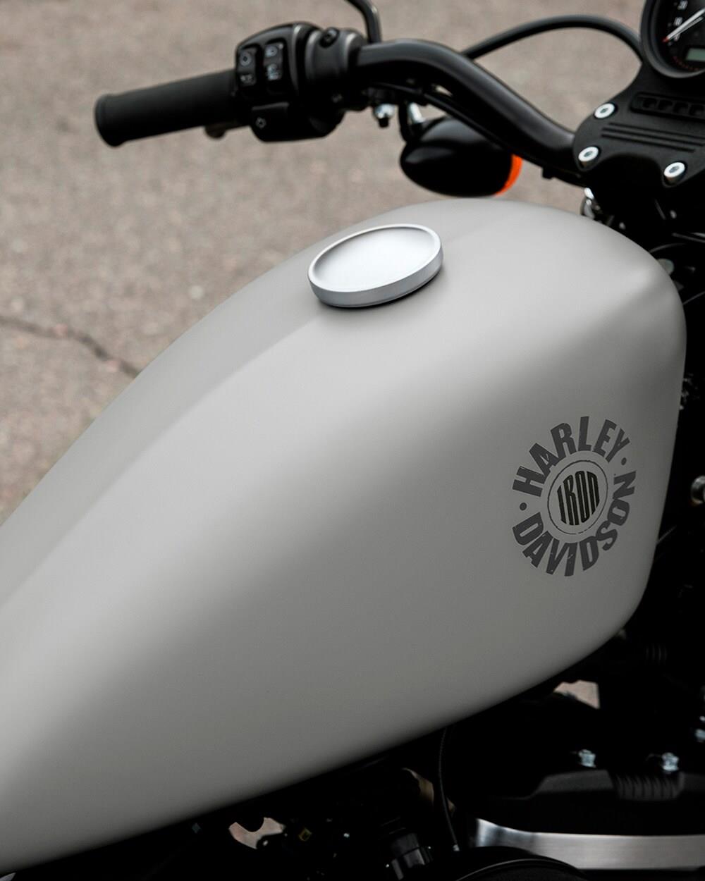 iron 883 bigger gas tank