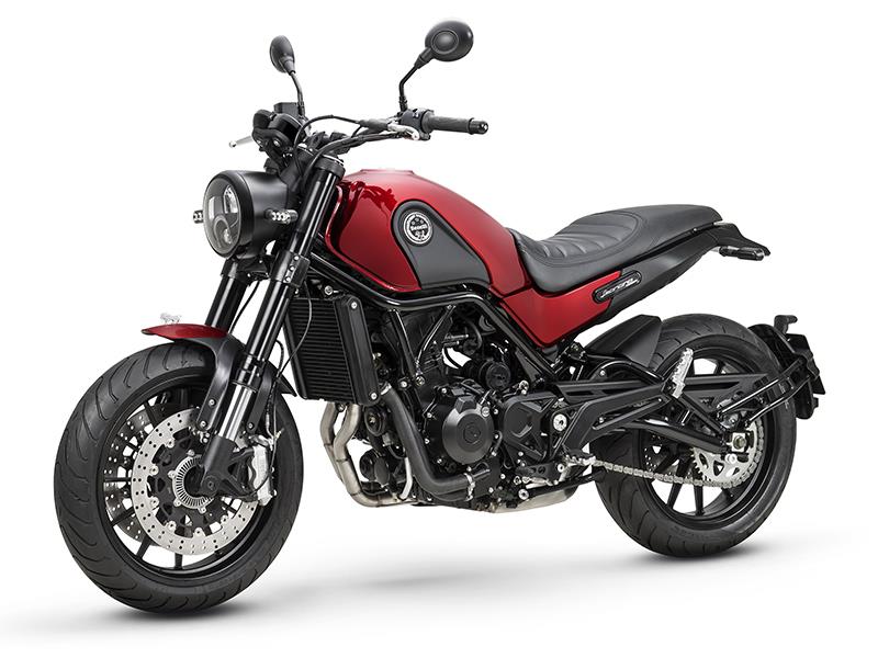 2024 Benelli Leoncino 500 Price, Top Speed & Mileage in India