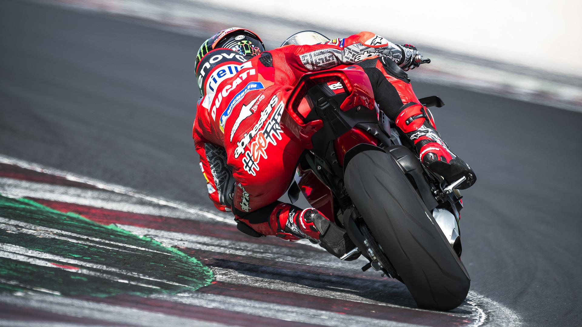 2024 Ducati Panigale V4 Price, Specs, Top Speed & Mileage in India (New