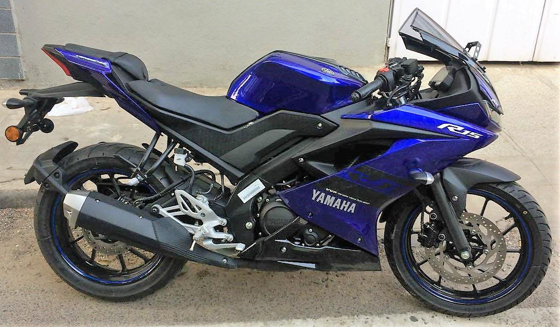 Yamaha R15 V3 Price Specs Review Pics Mileage In India