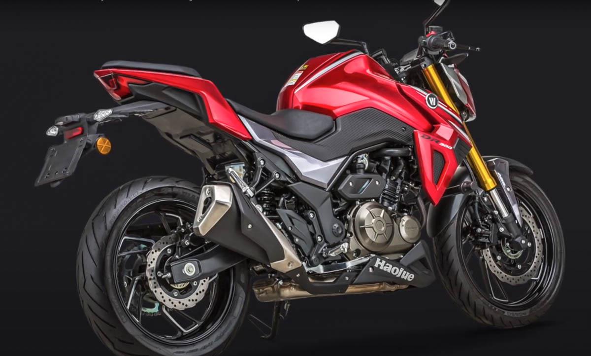 Suzuki GSX S300 Price Specs Top Speed Mileage In India