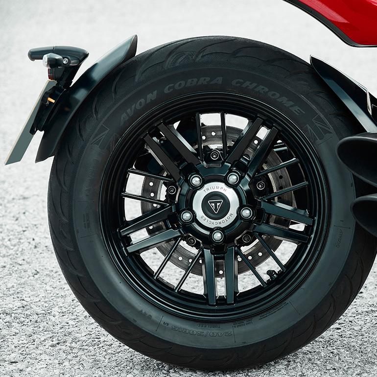 triumph rocket 3 tyres