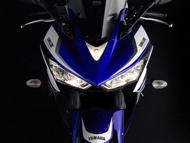 Yamaha R25 Price, Specs, Review, Pics & Mileage in India