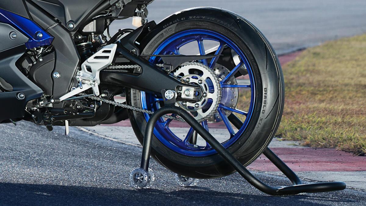 yamaha yzf r125 michelin pilot street