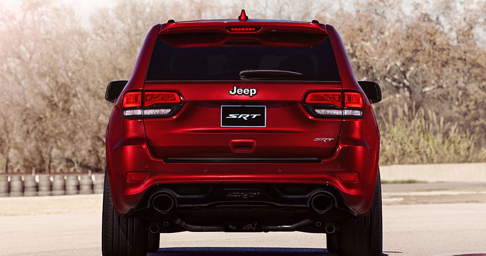 9-2014-jeep-cherokee-srt-exterior-red-back