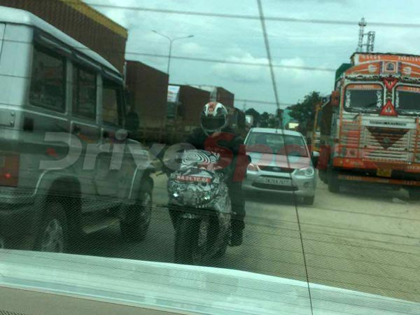 First Glimpse: Camouflaged TVS Akula 310 (Apache RTR 300) Spied Testing in India