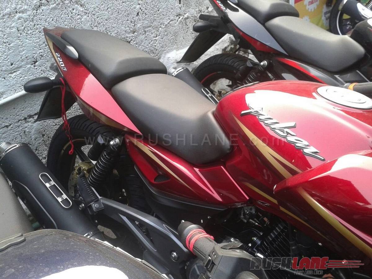 2017 Bajaj Pulsar 220F Spotted in Red Shade