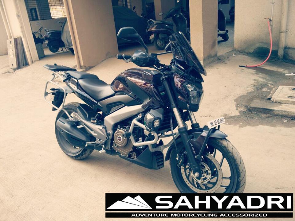 Bajaj Dominar 400 Touring Accessories by Sahyadri Moto
