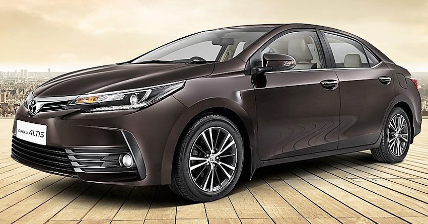 2017 Toyota Corolla Altis Launched in India @ INR 15.87 lakh