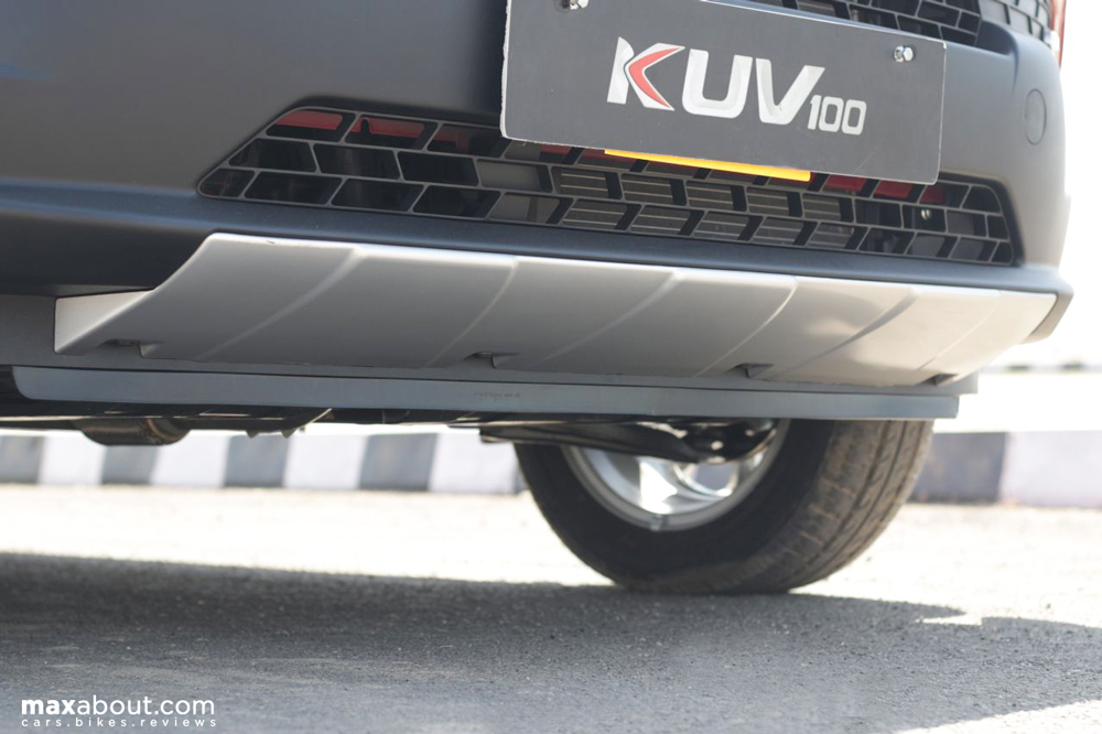 The silver faux skid plate adds more charm to the already amazing KUV100. The high ground clearance can be seen clearly from this point