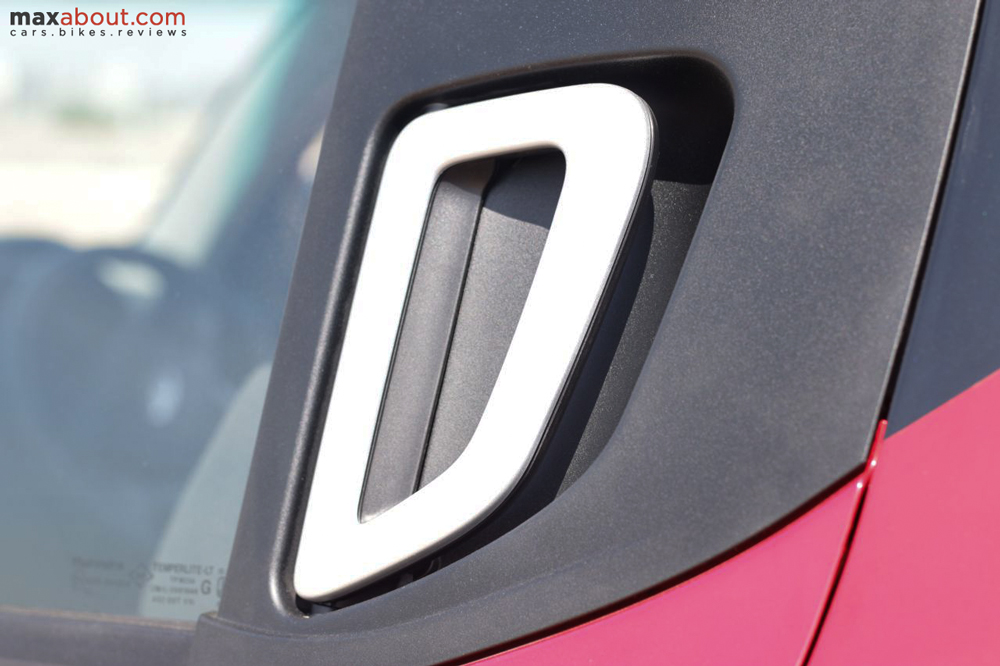 KUV100's higher placed door handle makes it unique among other cars of its segment.