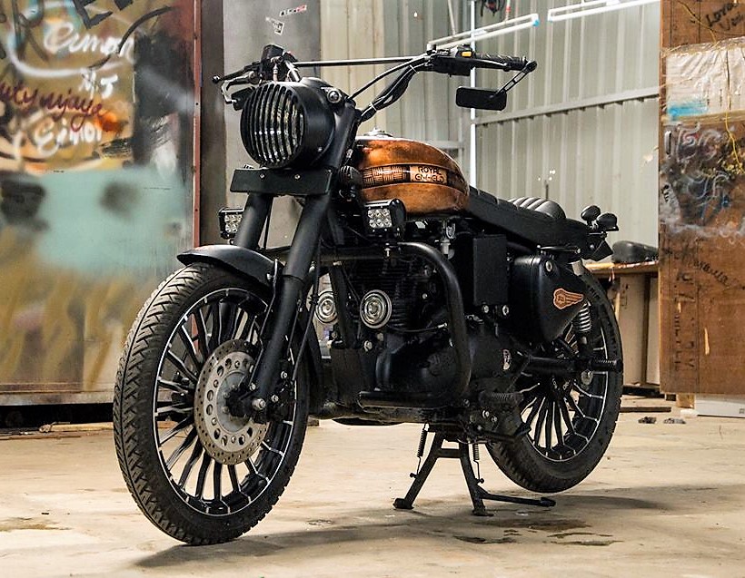 Modified-Royal-Enfield-Classic-350-Paint-by-Eimor-Cistoms