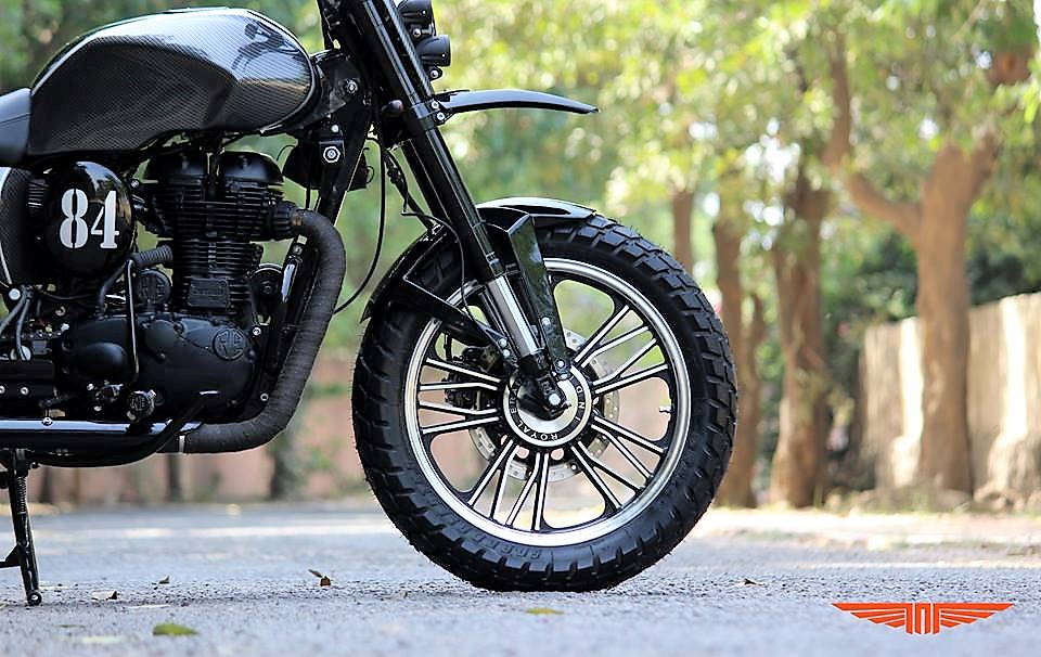 Meet 29HP Storm Shadow 535 - Based on the Royal Enfield Classic Motorcycle - macro