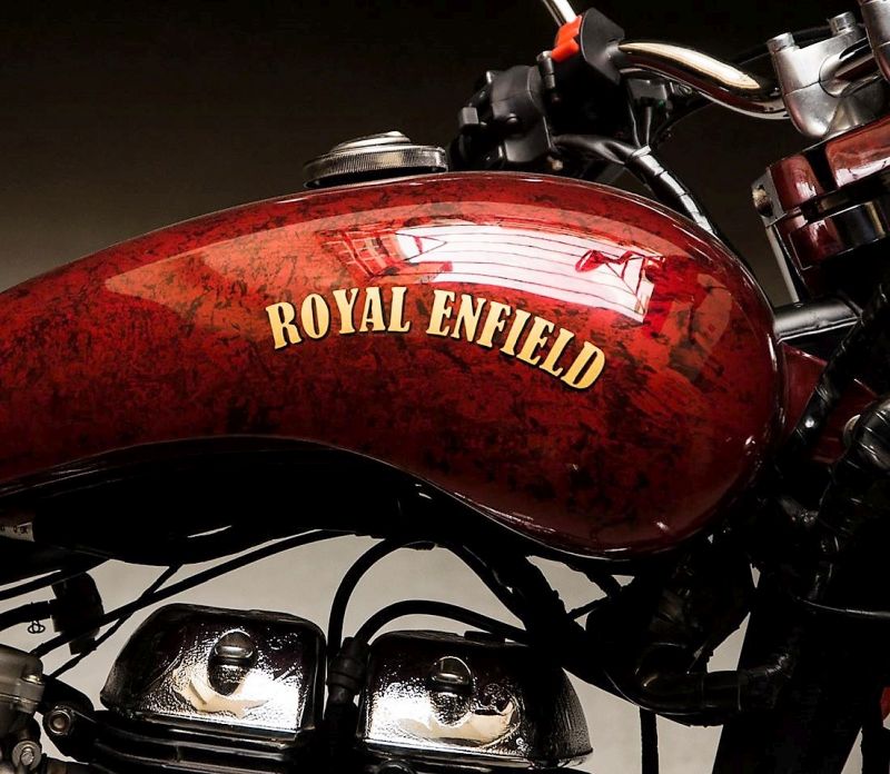 Meet Royal Enfield Jasper 350 with a Maroon Candy Helmet - right