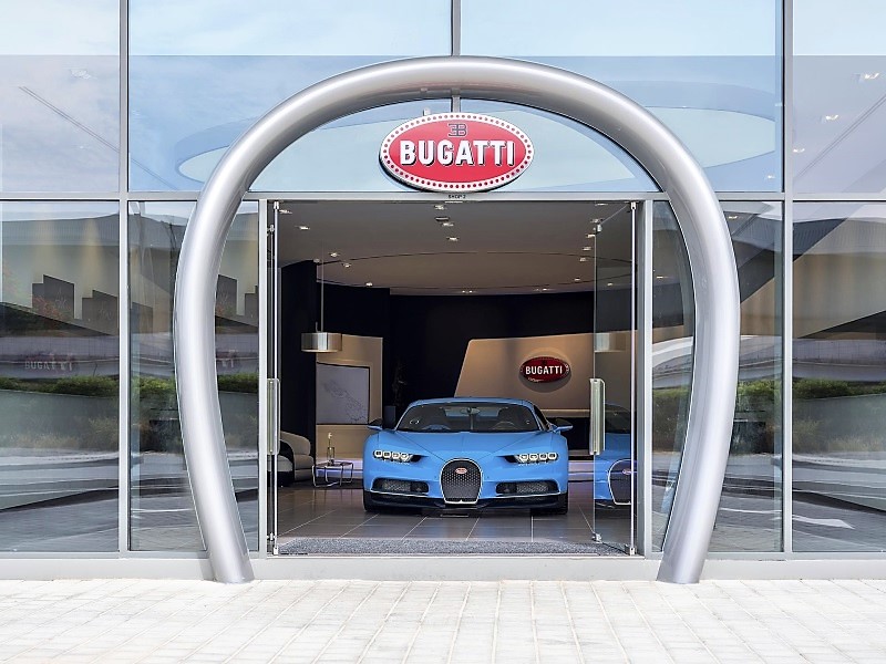 bugatti-showroom-dubai-3