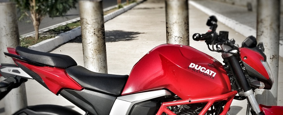 Yamaha FZ Modified to Look Like a Ducati Streetfighter - back