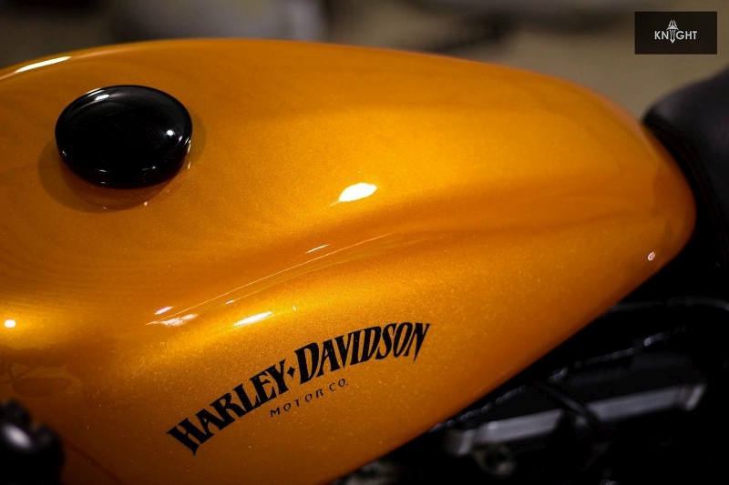 Knight-Auto-Customizer-Harley-Davidson-Iron-883-6