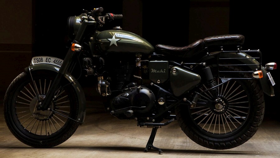 Army Green Royal Enfield Bullet 350 Details and Live Photos - macro