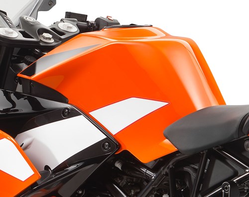5 Reasons Why 250cc KTM RC Sportbike Should be Launched in India - left