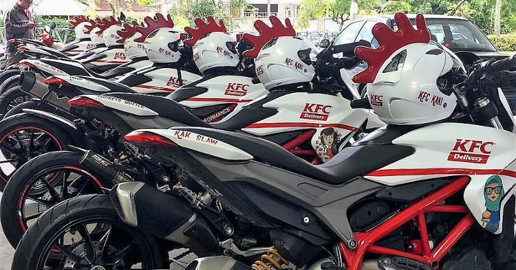 KFC Malaysia Using Ducati Hypermotard 939 Bike to Deliver Meals
