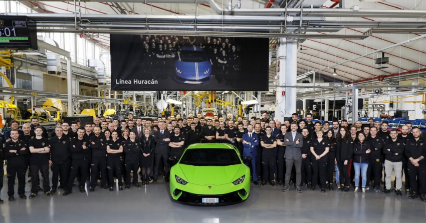 Lamborghini Huracan Marks 10,000th Production Milestone