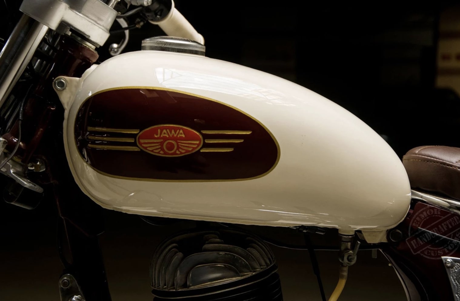 250cc Jawa Classic Motorcycle Quick Details and Live Photos - closeup
