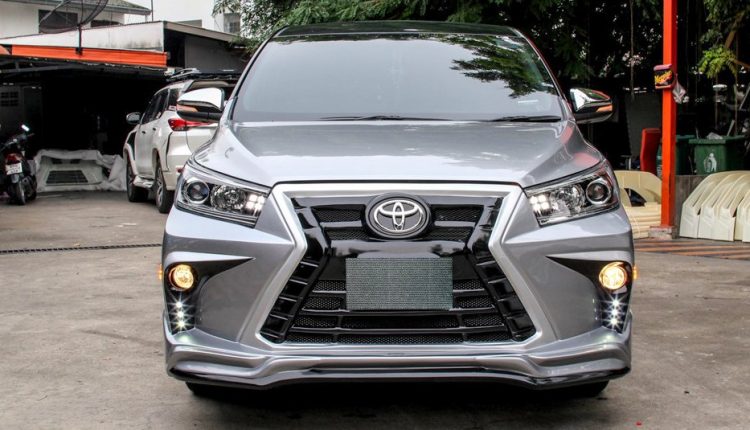 Toyota Innova Modified To Look Like A Premium Lexus MPV - close-up