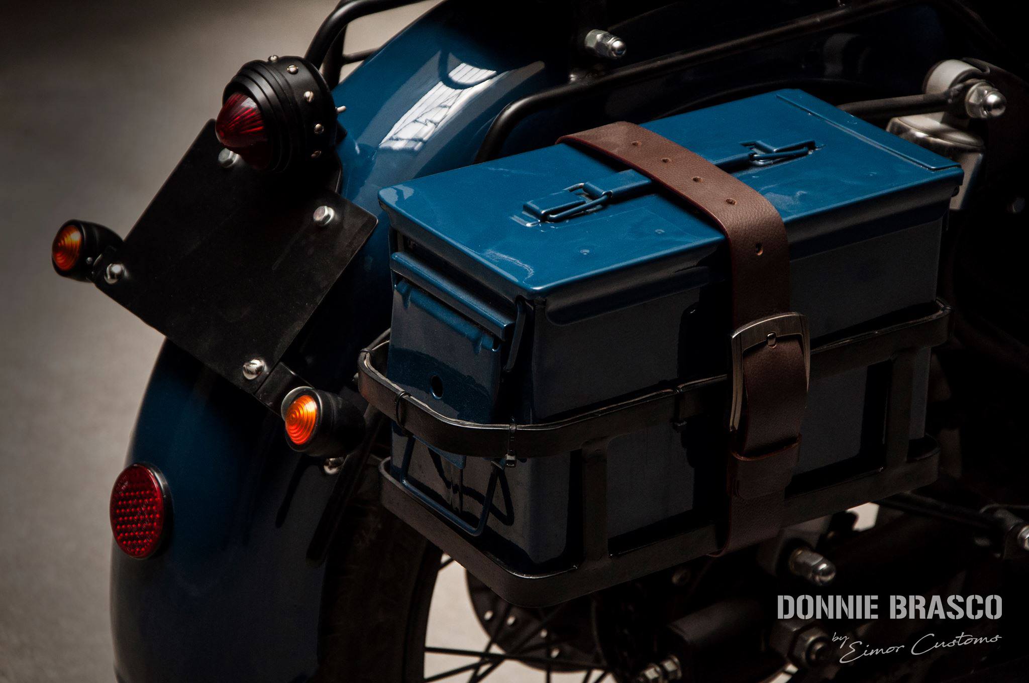 EIMOR Royal Enfield Classic 'Donnie Brasco' Details and Photos - back