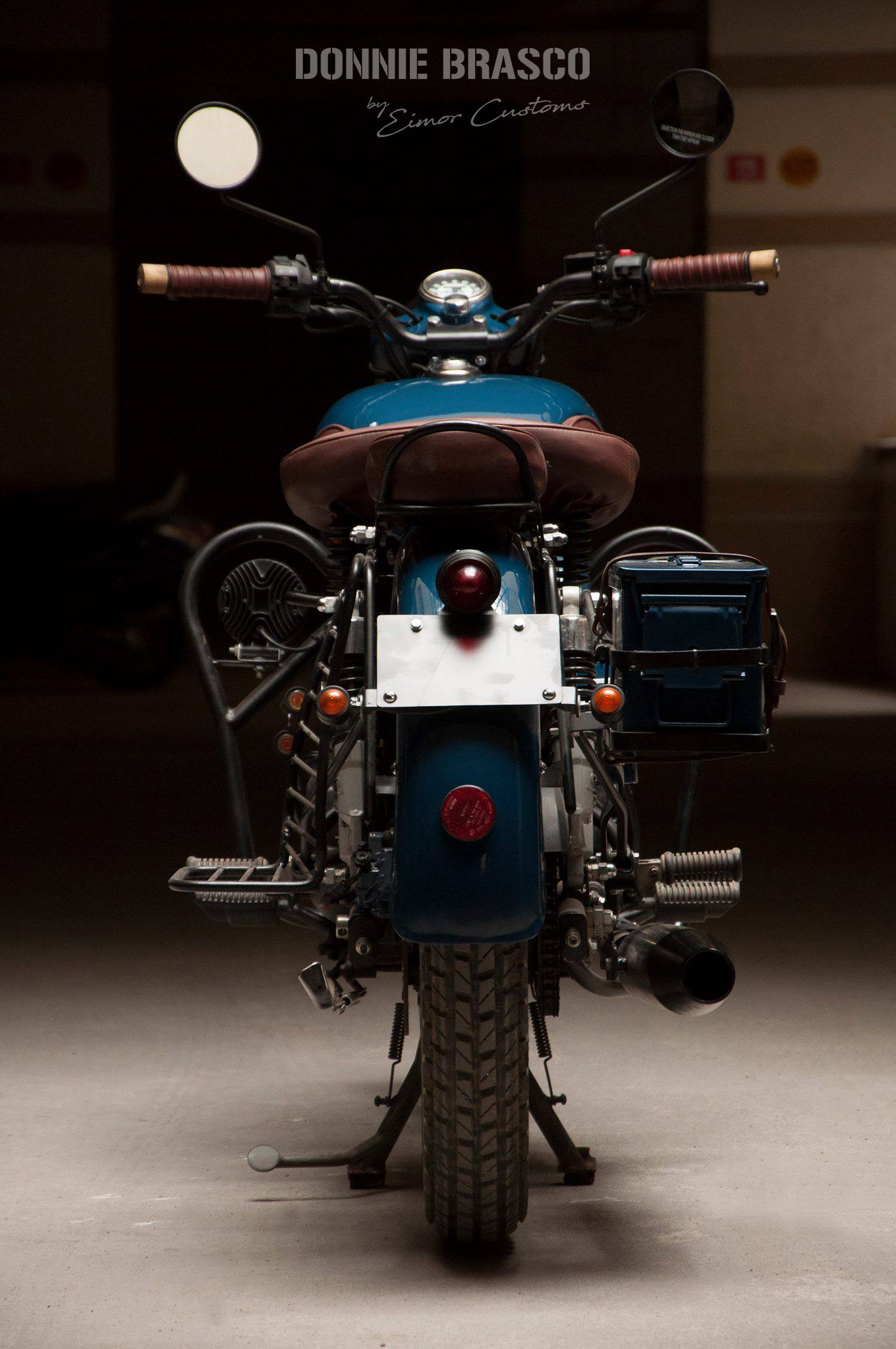 EIMOR Royal Enfield Classic 'Donnie Brasco' Details and Photos - foreground