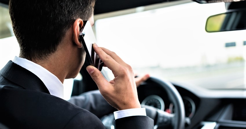 Rs 5000 Fine if You Are Caught Using Phone While Driving in Uttarakhand