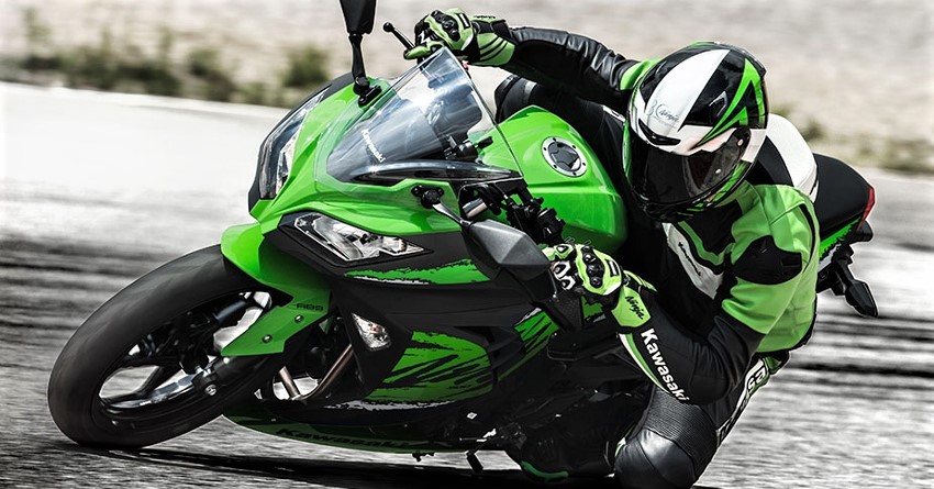 5 Reasons to Buy the Kawasaki Ninja 300 Sport Bike