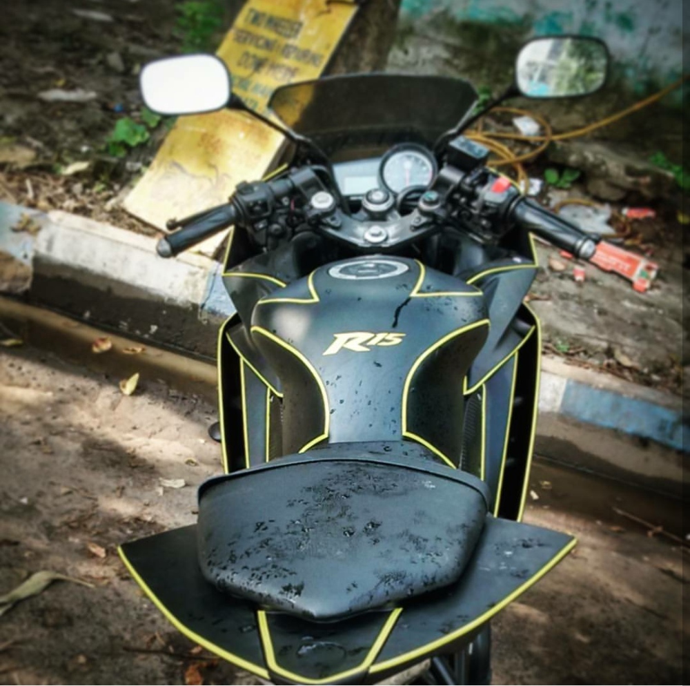 This Yamaha R15 Tron Edition is the Best-Looking R15 V2 in India - photograph