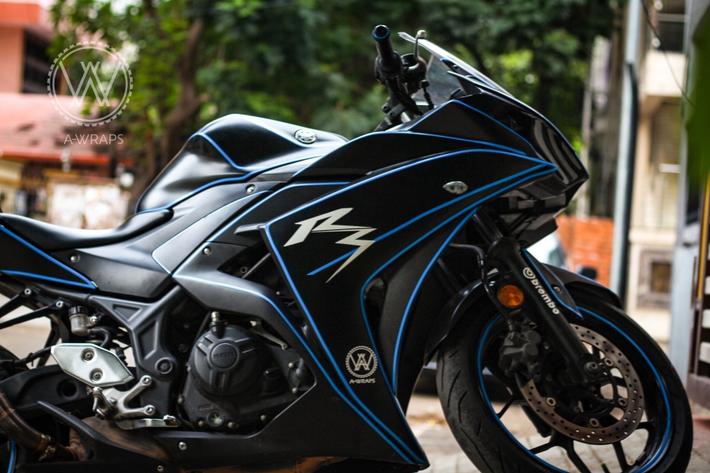 Meet Yamaha YZF-R3 Tron Edition by A-Wraps (Chennai) - left