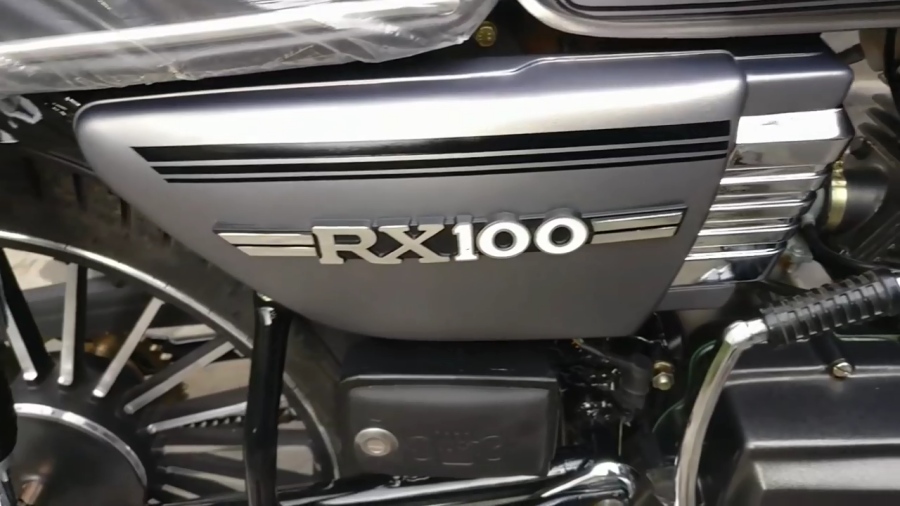 Yamaha RX100 Gunmetal Grey Variant Photos and Video - frame