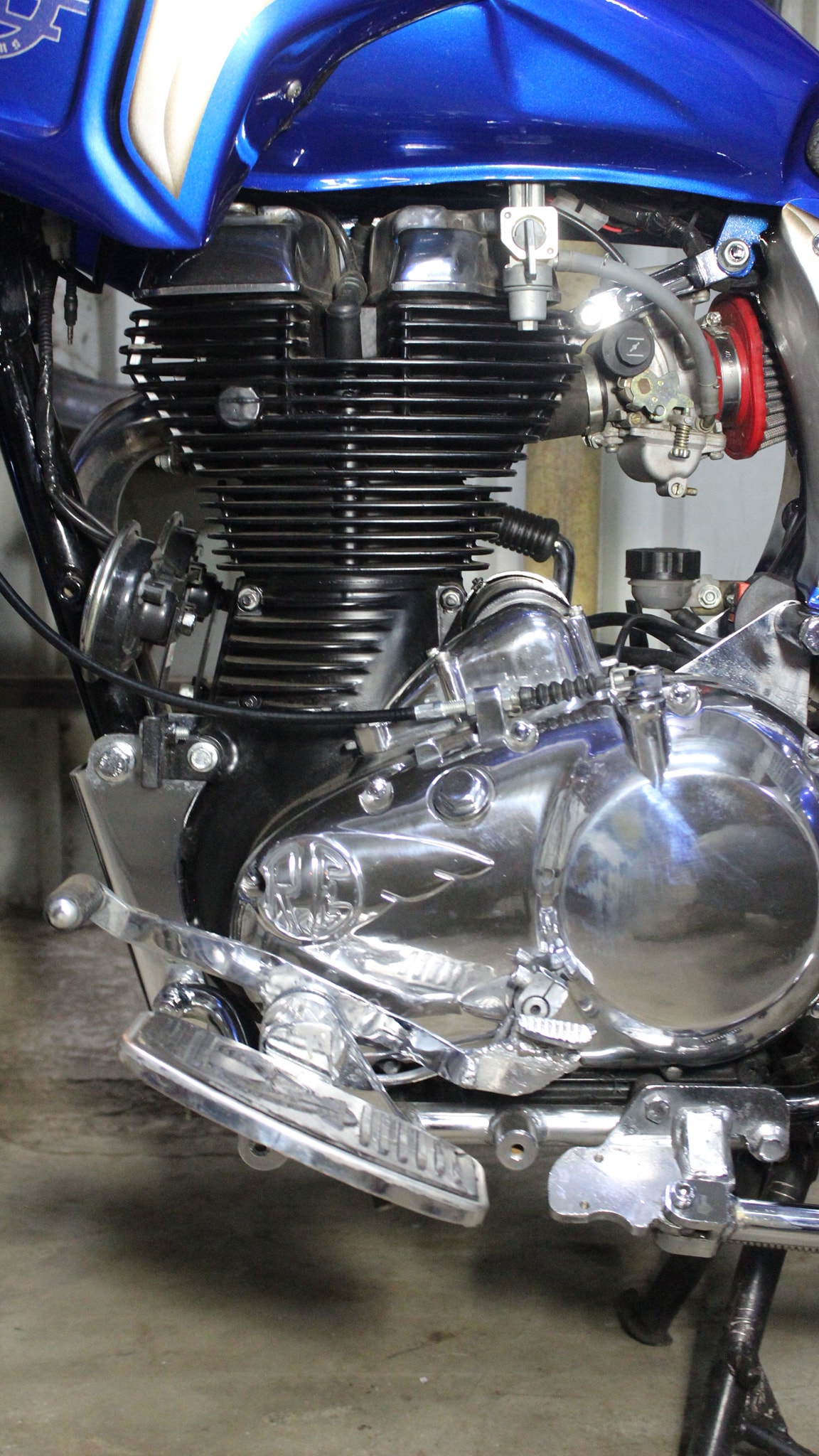 This Royal Enfield Bike is Equipped with Bluetooth Speakers & Dual Exhausts - left