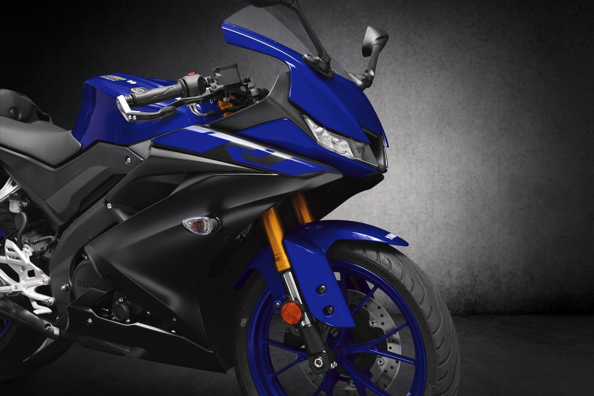 5 Quick Facts About Yamaha R125 - One of the Most-Awaited Bikes in India - background